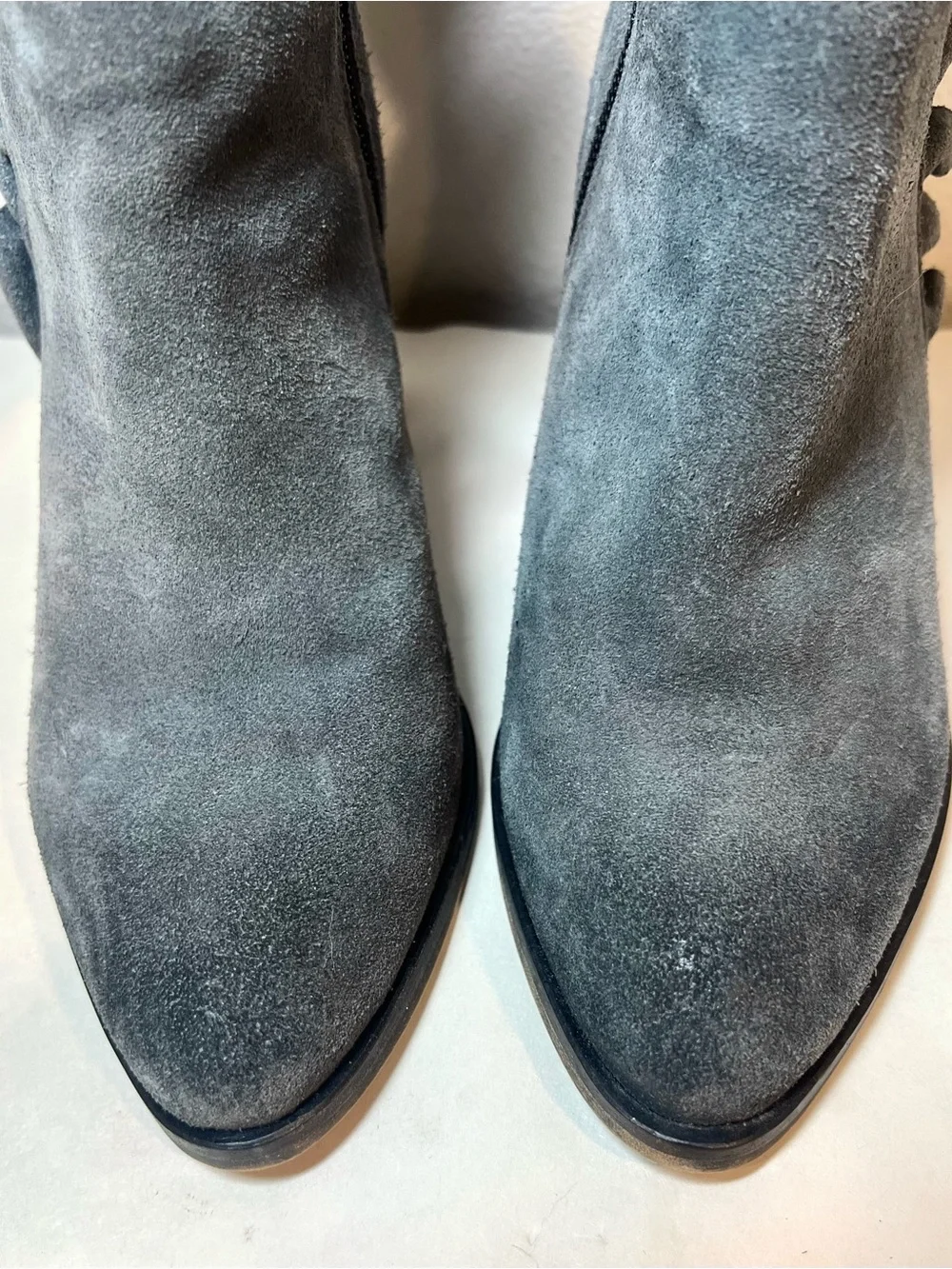 Klub Nico “Bellamy” Women’s Ruffle Ankle Booties Bluish Gray Suede Boots | SZ 6